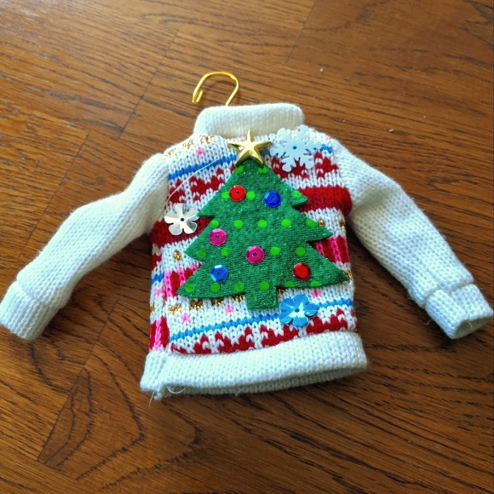 9pc Holiday Decorations